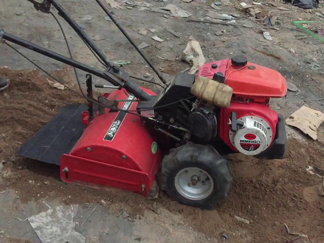 Bán máy xới đât cũ